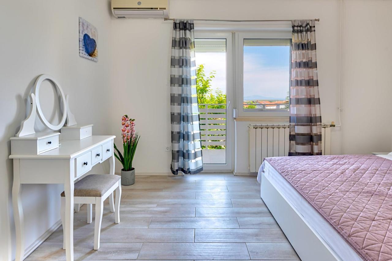 Villa Matija Ližnjan Εξωτερικό φωτογραφία